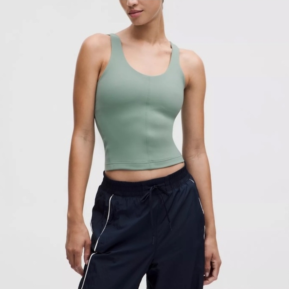 lululemon Glow Up™ Tank Top
Medium Support, B/C Cup Wize 10 Crater Blue